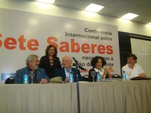Conferência 7 saberes para uma Educação do Presente - UECE 2010