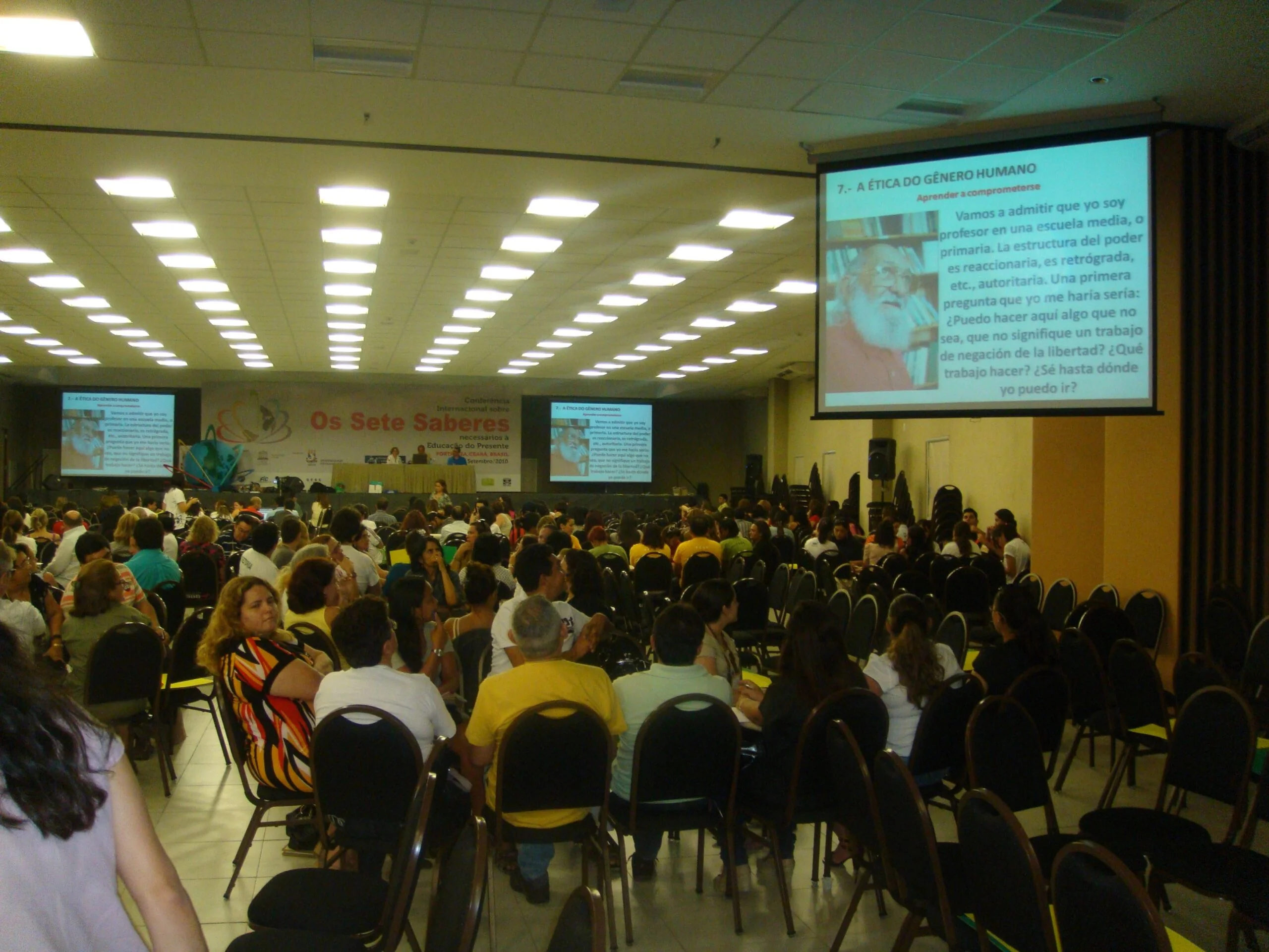 Conferência 7 saberes para uma Educação do Presente - UECE 2010