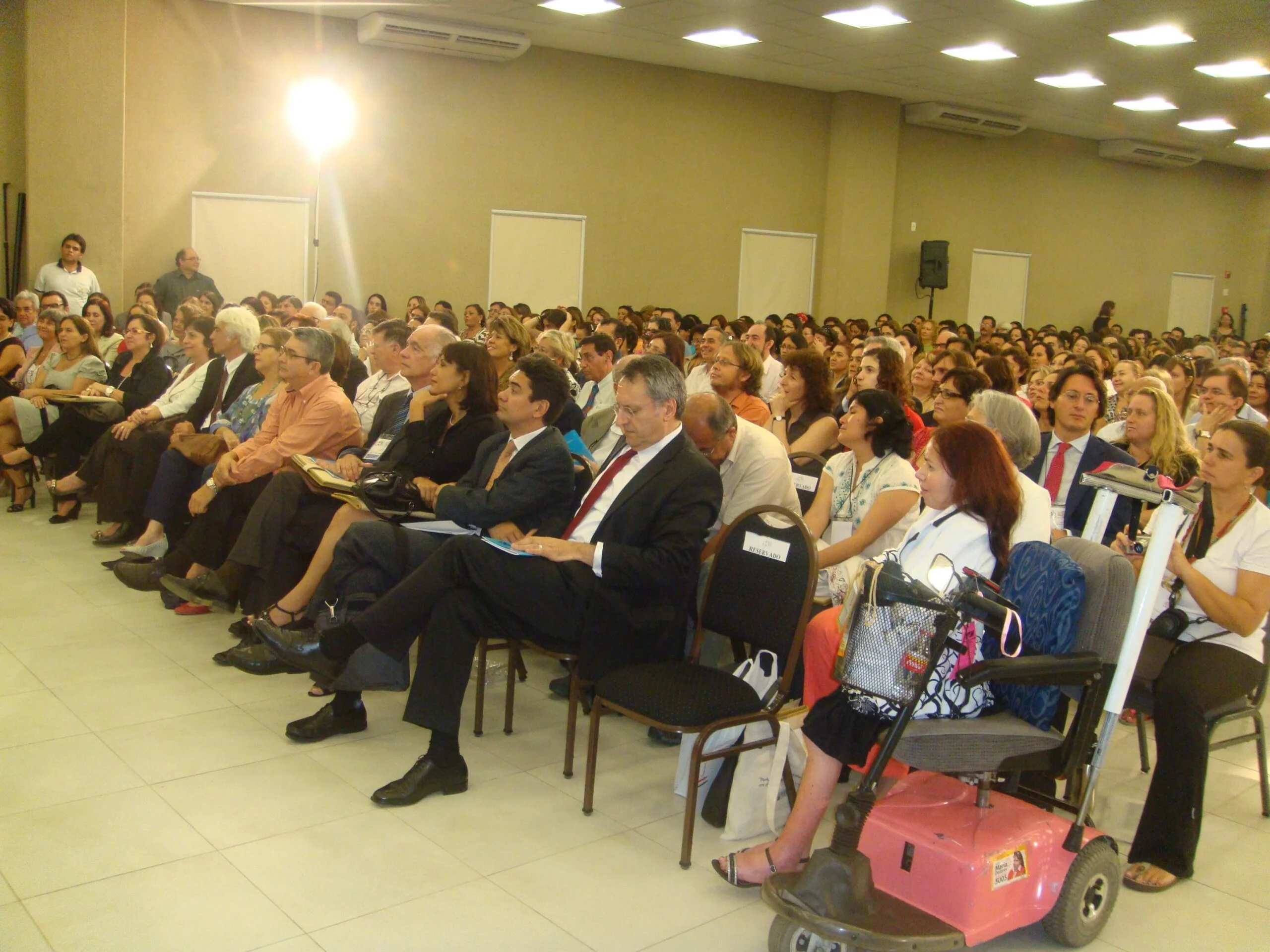 Conferência 7 saberes para uma Educação do Presente - UECE 2010