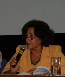 Maria C Moraes