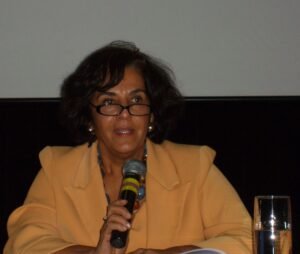 Maria C Moraes