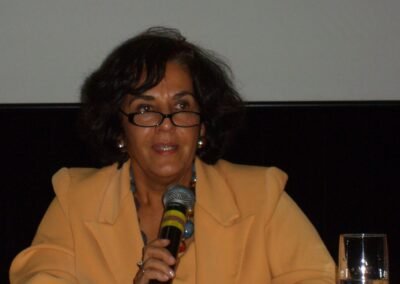 Maria C Moraes